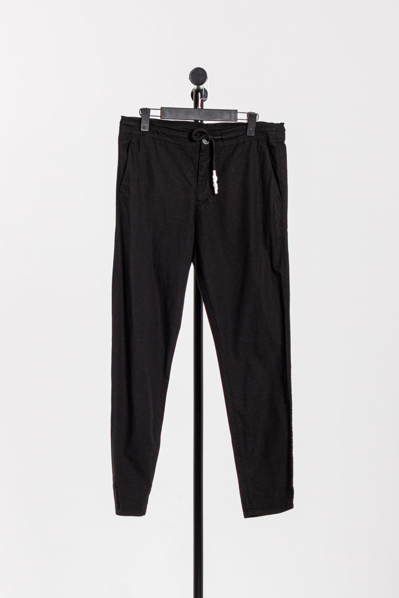 STRAIGHT FIT JOGGER WAIST TROUSER