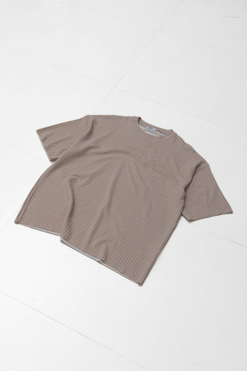 TEXTURED T-SHIRT