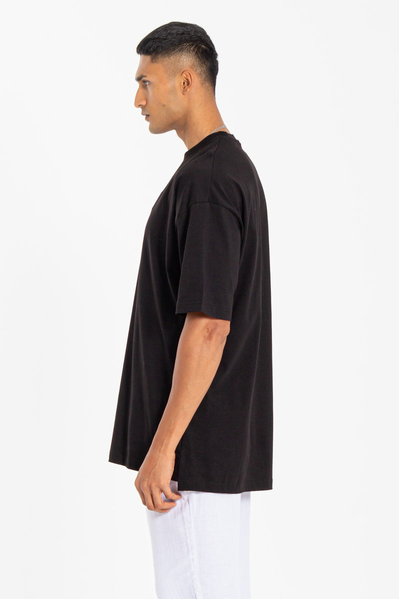 BASIC OVERSIZED T-SHIRT