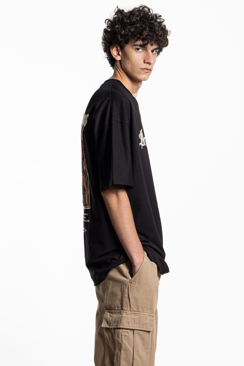DETAIL EMBROIDERED T-SHIRT