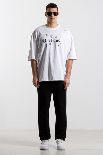 T-SHIRT WITH CONTRAST PRINT