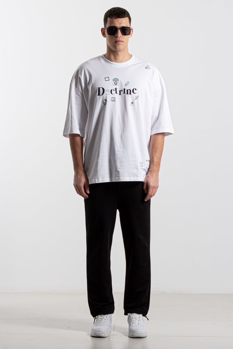 T-SHIRT WITH CONTRAST PRINT