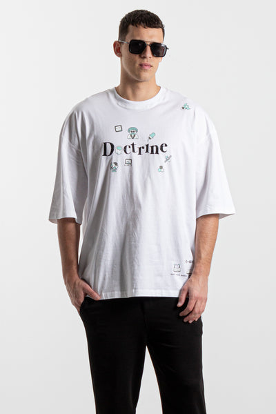 T-SHIRT WITH CONTRAST PRINT