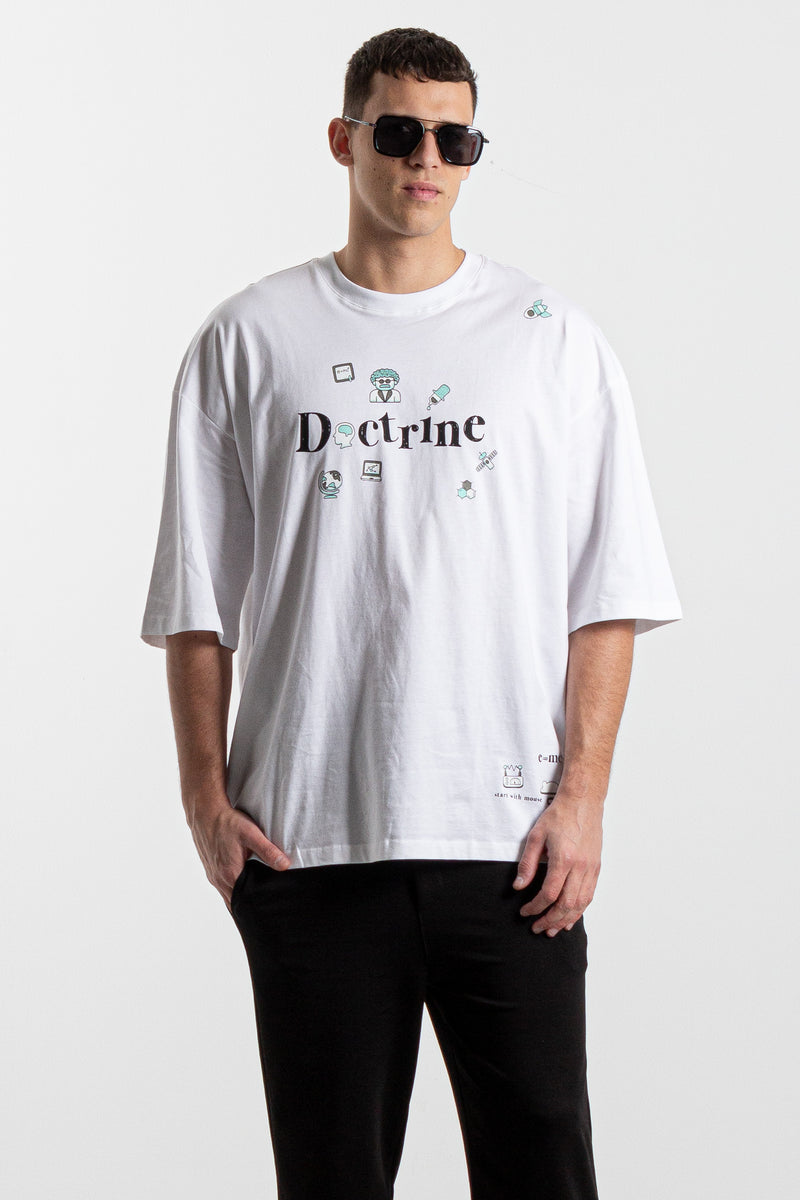T-SHIRT WITH CONTRAST PRINT