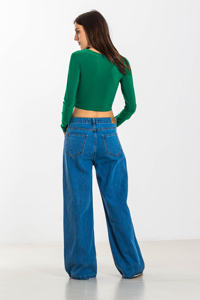 DETAILED CROP TOP