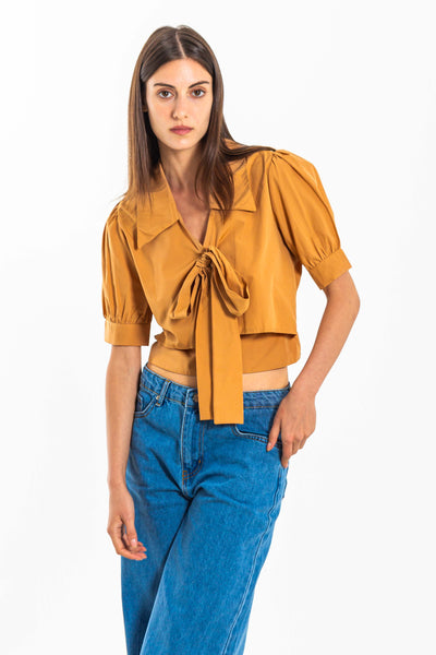 FRONT KNOT CROP TOP