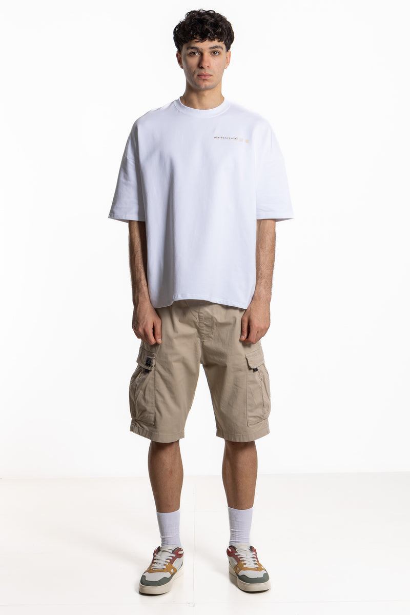 T-SHIRT WITH CONTRAST ANIME PRINT