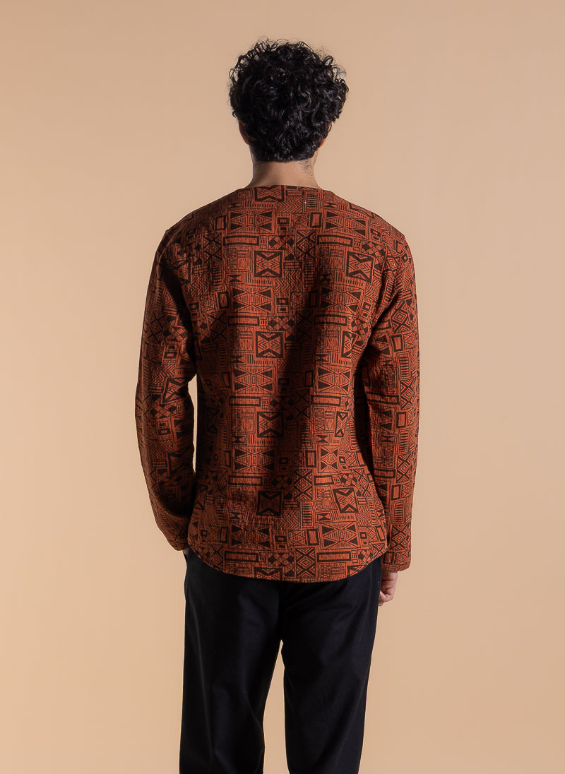 DETAILED PRINTED SHIRT