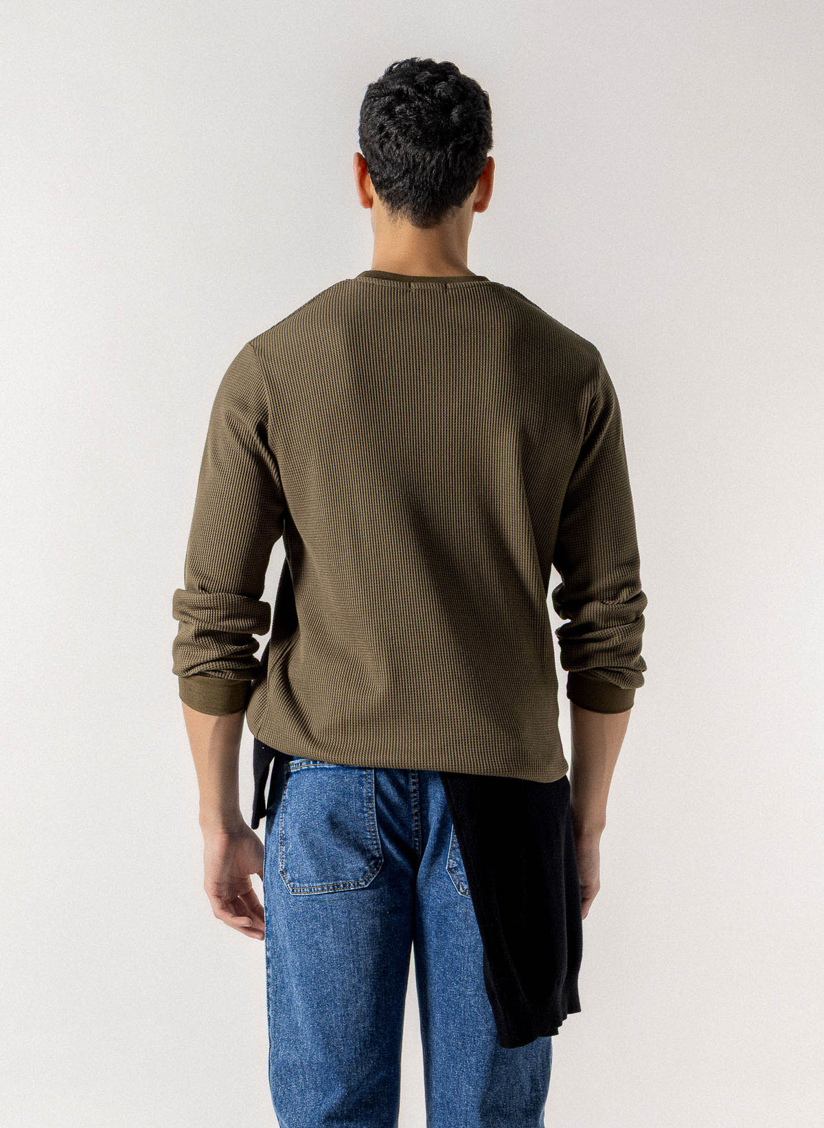 TEXTURED HENLEY SWEATSHIRT