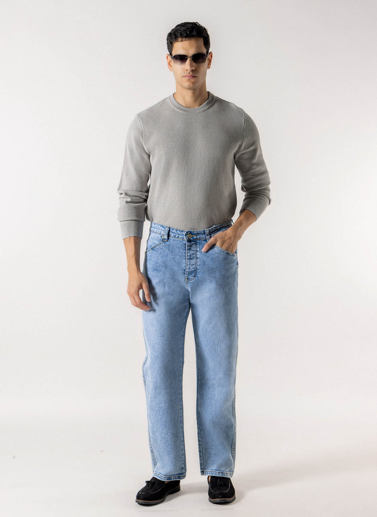 TEXTURED CREW NECK SWEATER