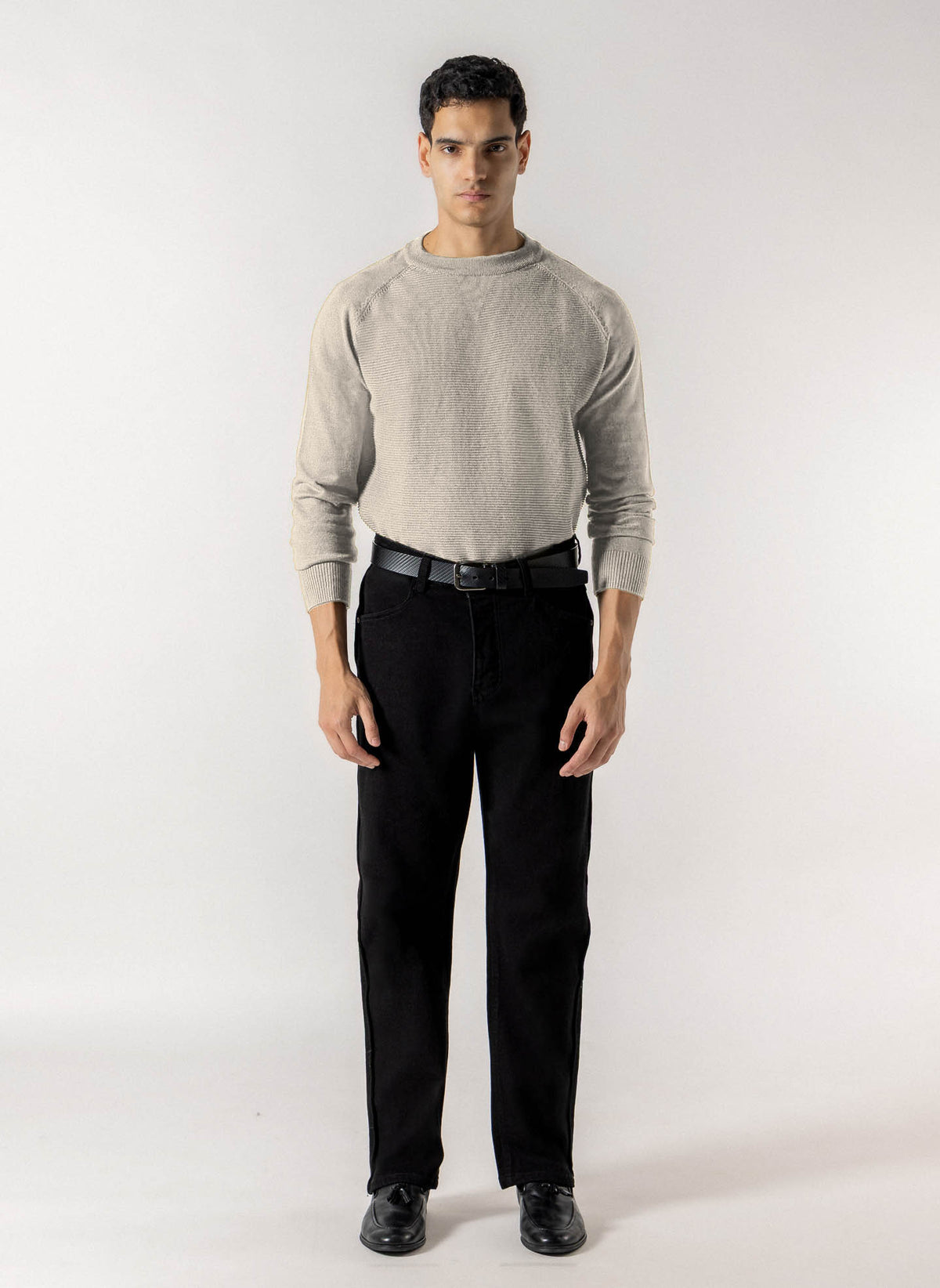 HORIZONTAL RIBBED CREW NECK SWEATER