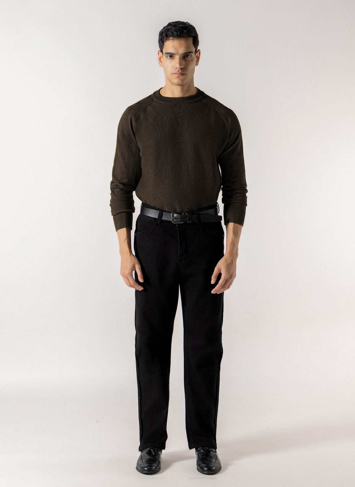 HORIZONTAL RIBBED CREW NECK SWEATER
