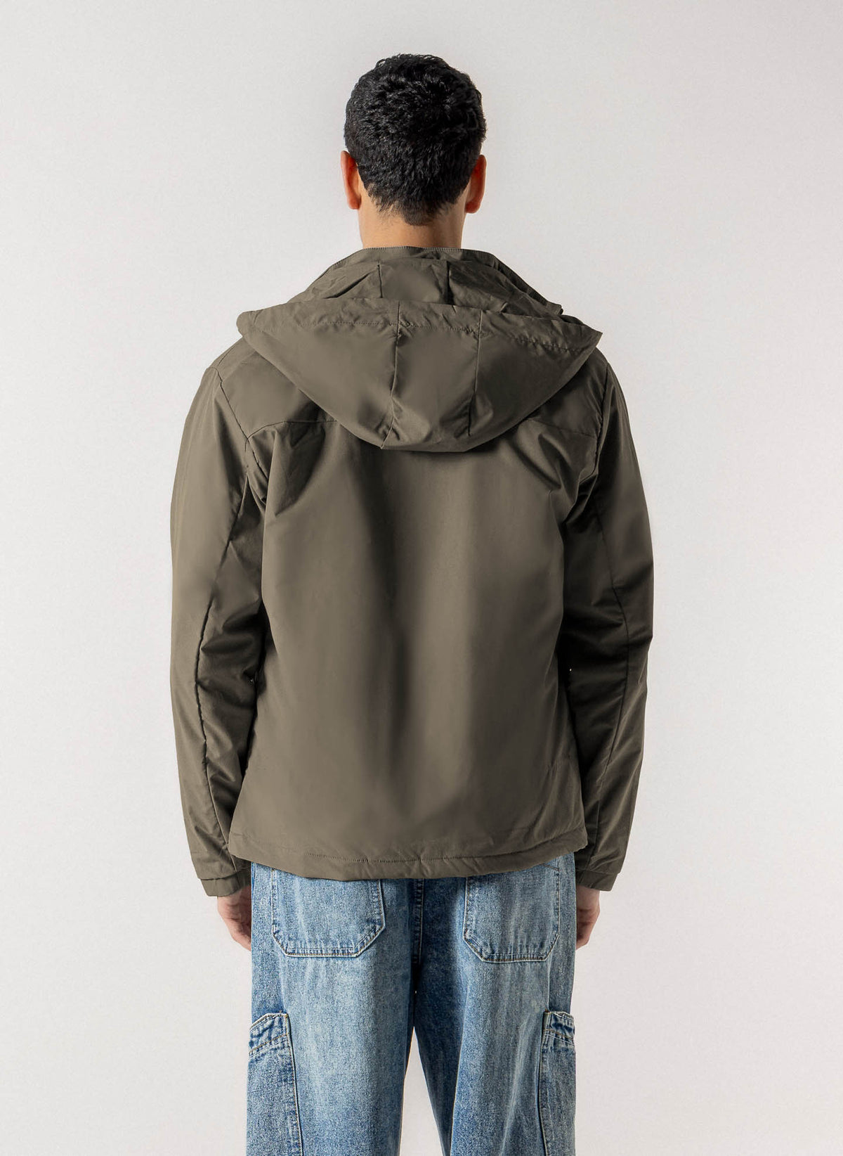 TECHNICAL HOODED WINDBREAKER