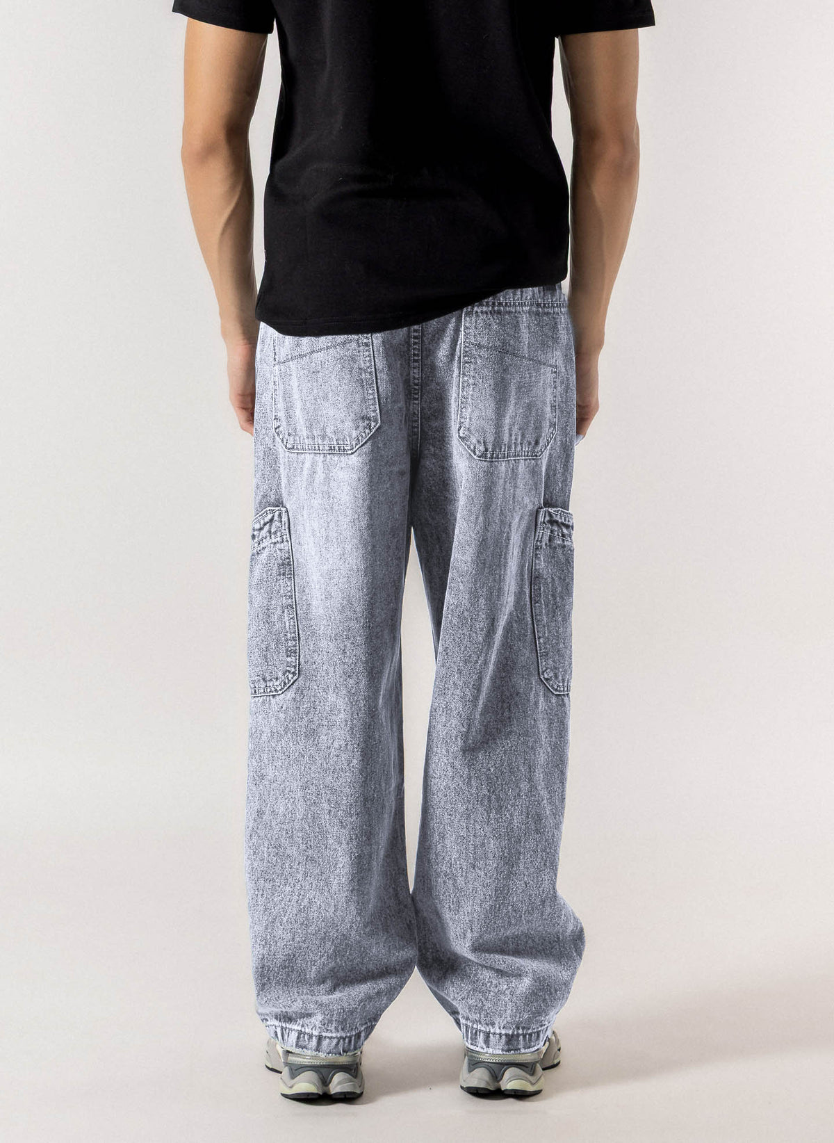 COMFORT WIDE LEG CARGO JEANS