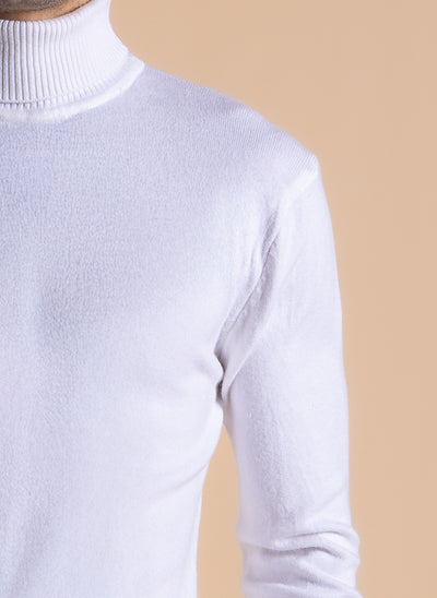 KNITTED TURTLE NECK SWEATER