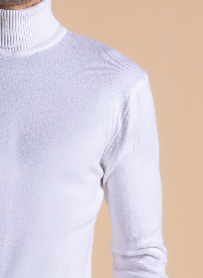 KNITTED TURTLE NECK SWEATER