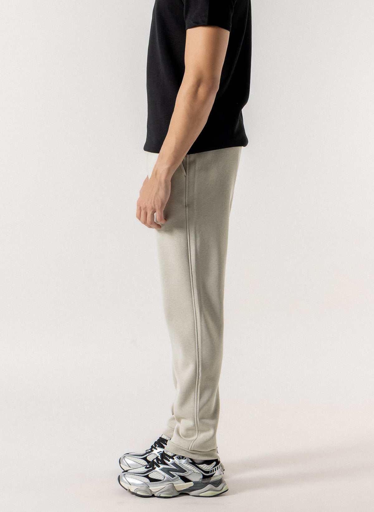 SOFT PLUSH LINED STRAIGHT PANTS