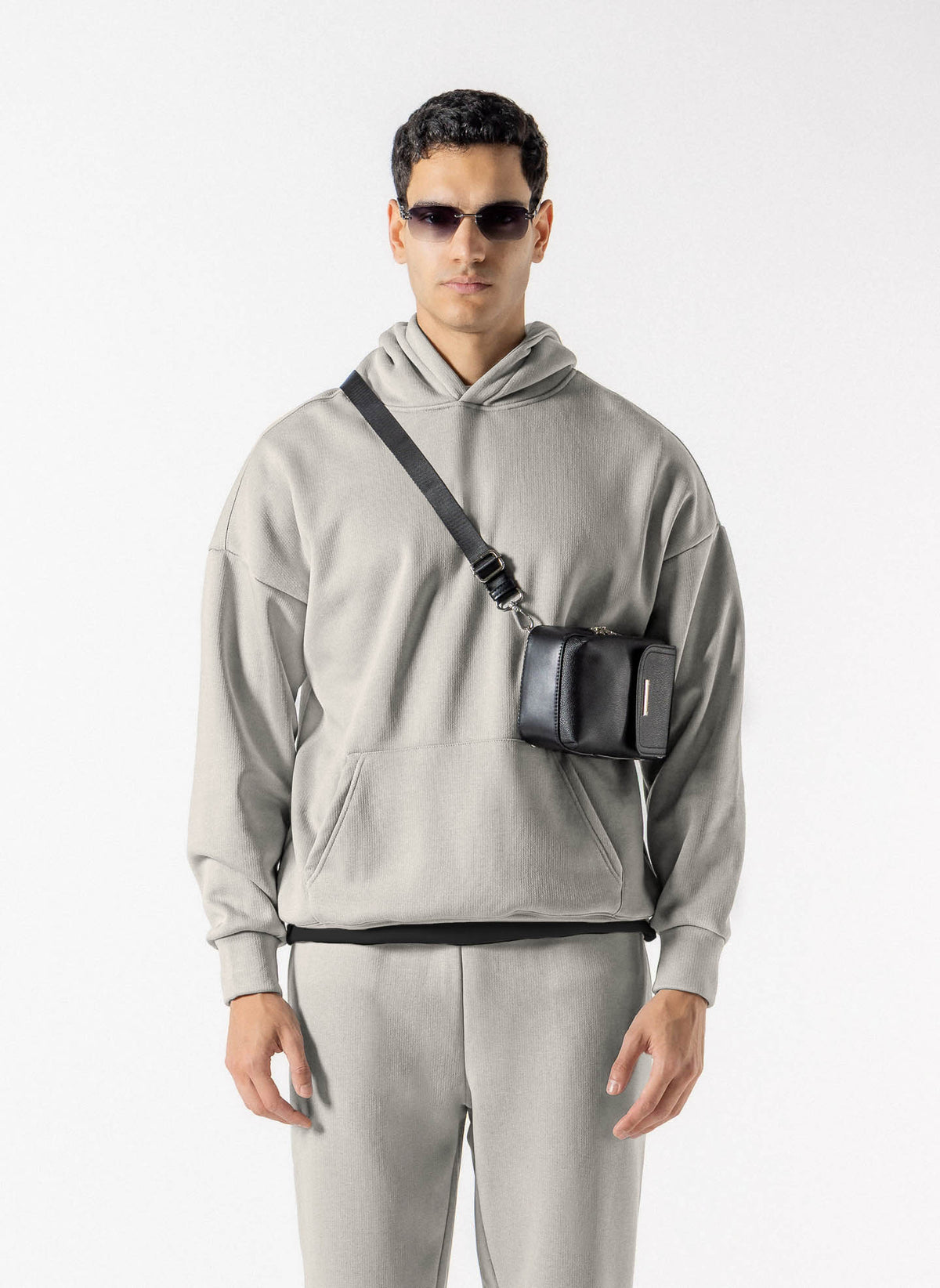 HEAVYWEIGHT FLEECE HOODIE