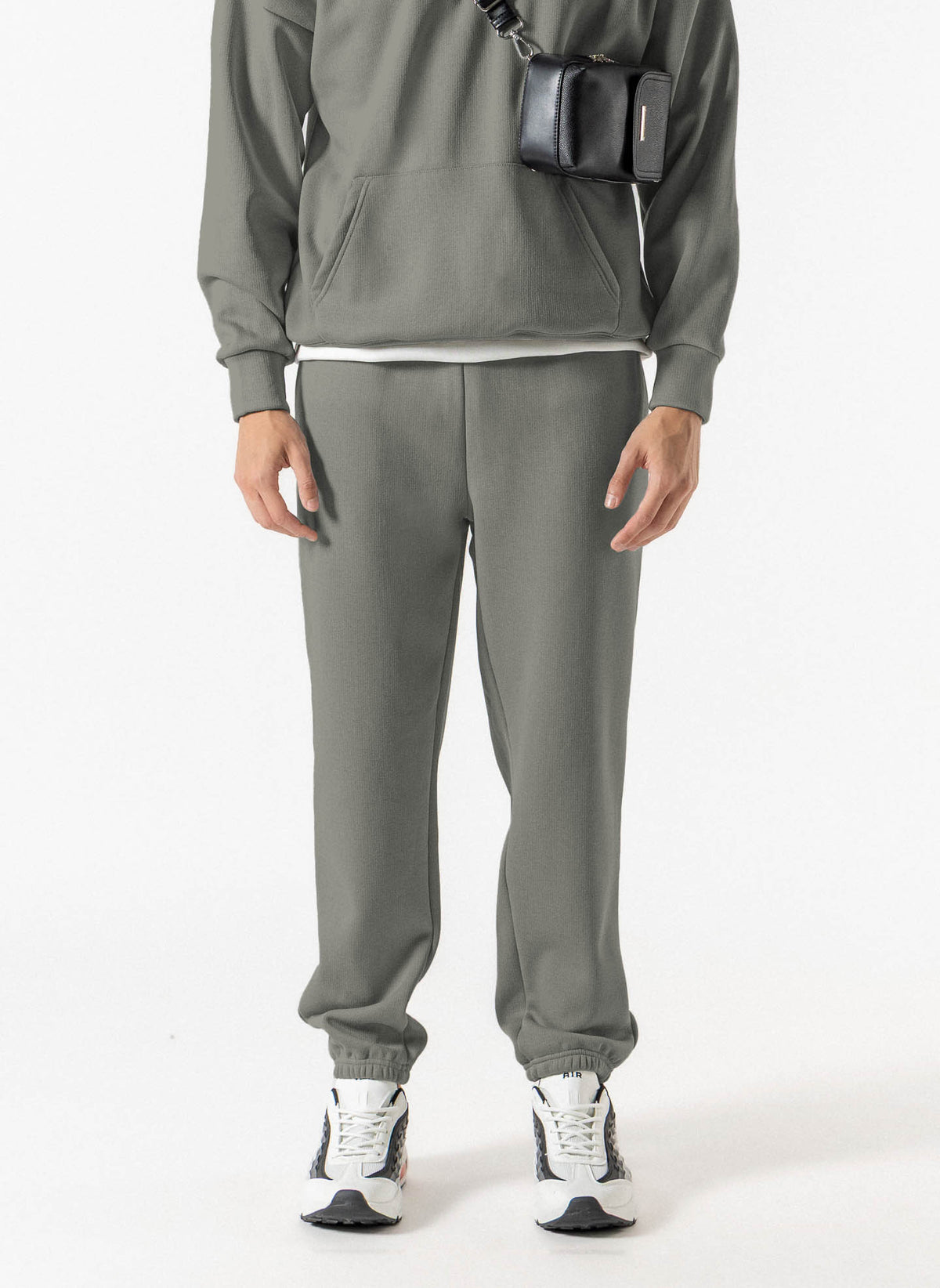 HEAVYWEIGHT FLEECE SLIM JOGGERS
