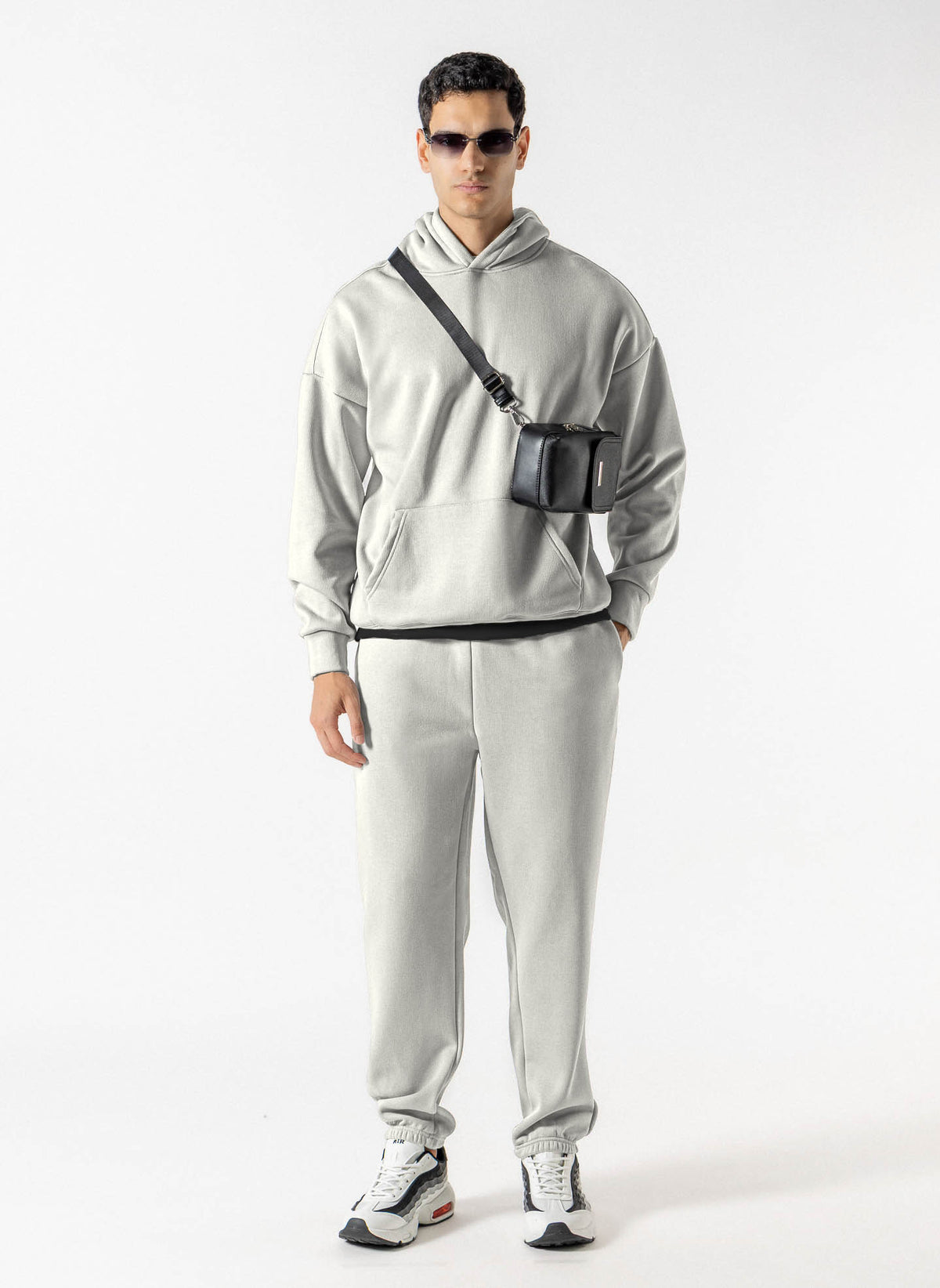 HEAVYWEIGHT FLEECE SLIM JOGGERS
