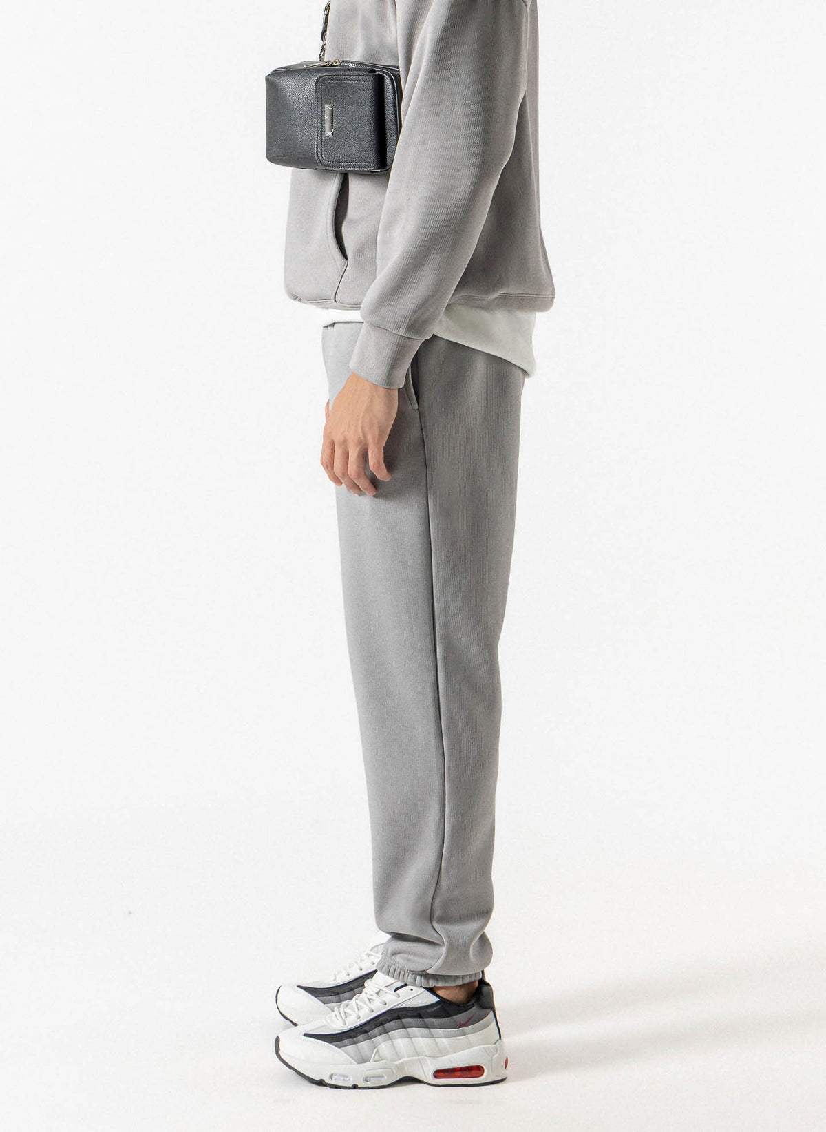 HEAVYWEIGHT FLEECE SLIM JOGGERS