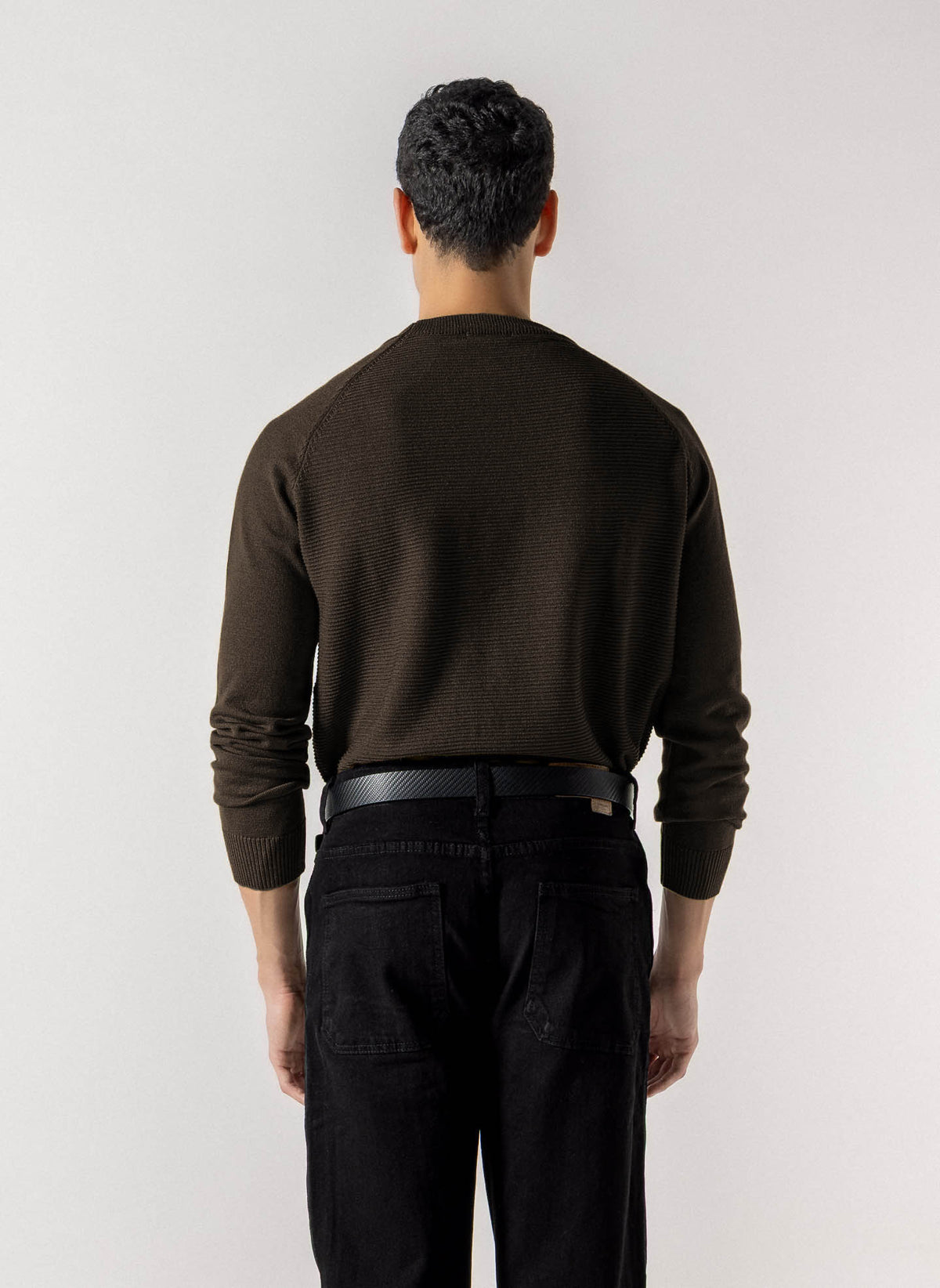 HORIZONTAL RIBBED CREW NECK SWEATER