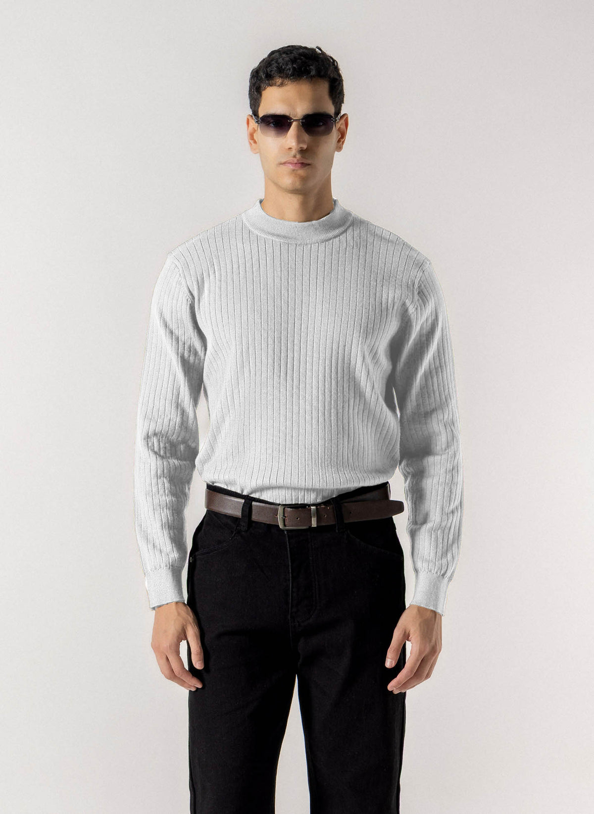 RIBBED MOCK NECK SWEATER