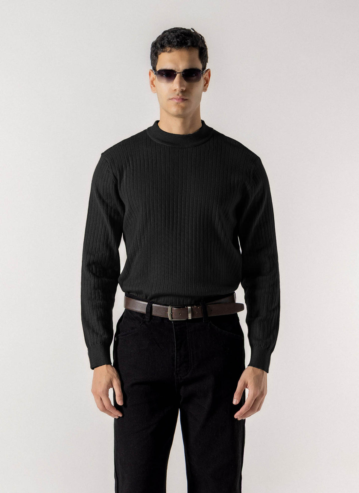RIBBED MOCK NECK SWEATER