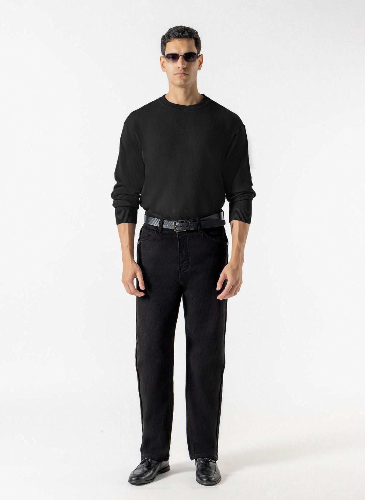 CLASSIC CREWNECK KNIT SWEATER