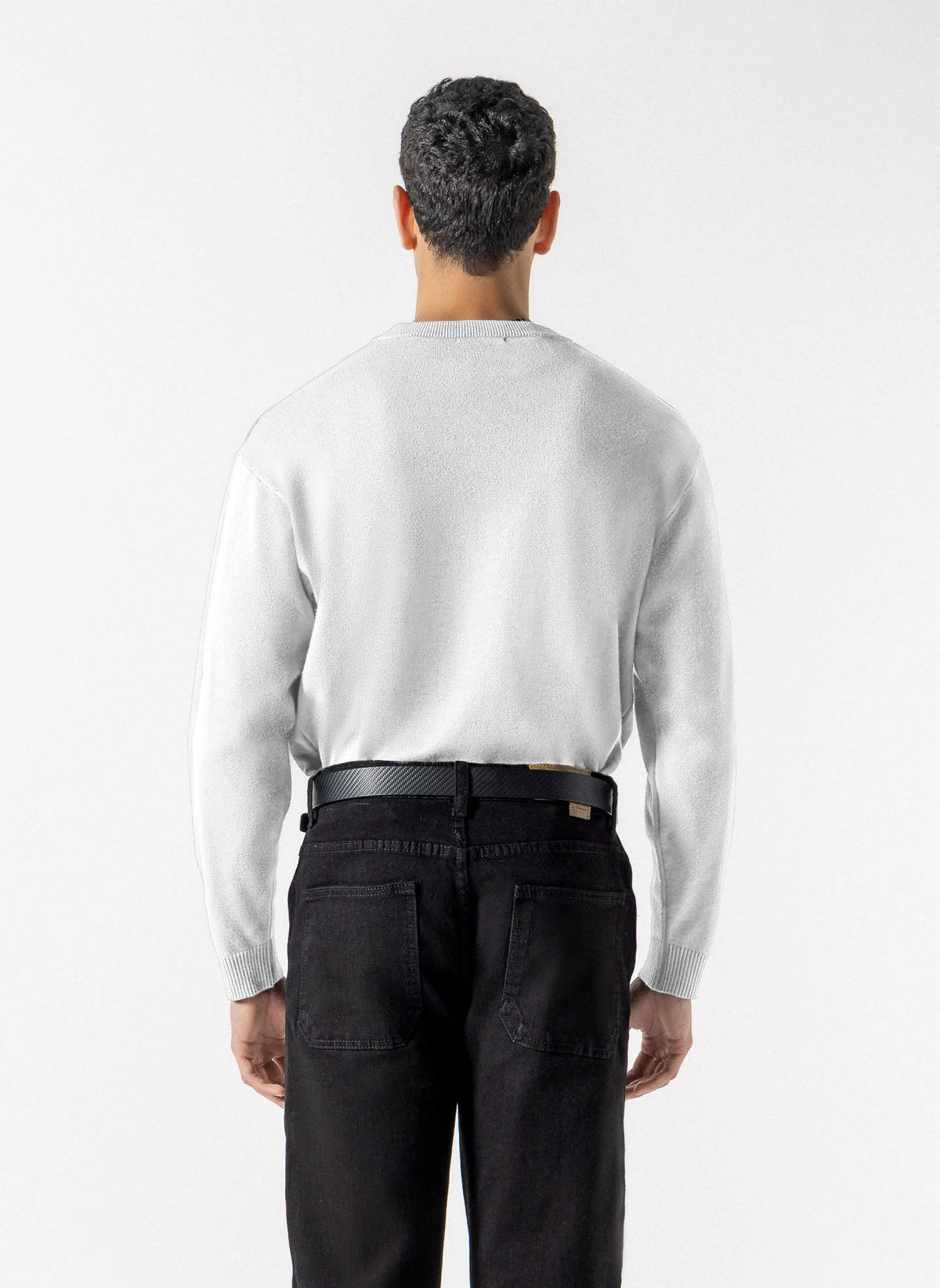 CLASSIC CREWNECK KNIT SWEATER