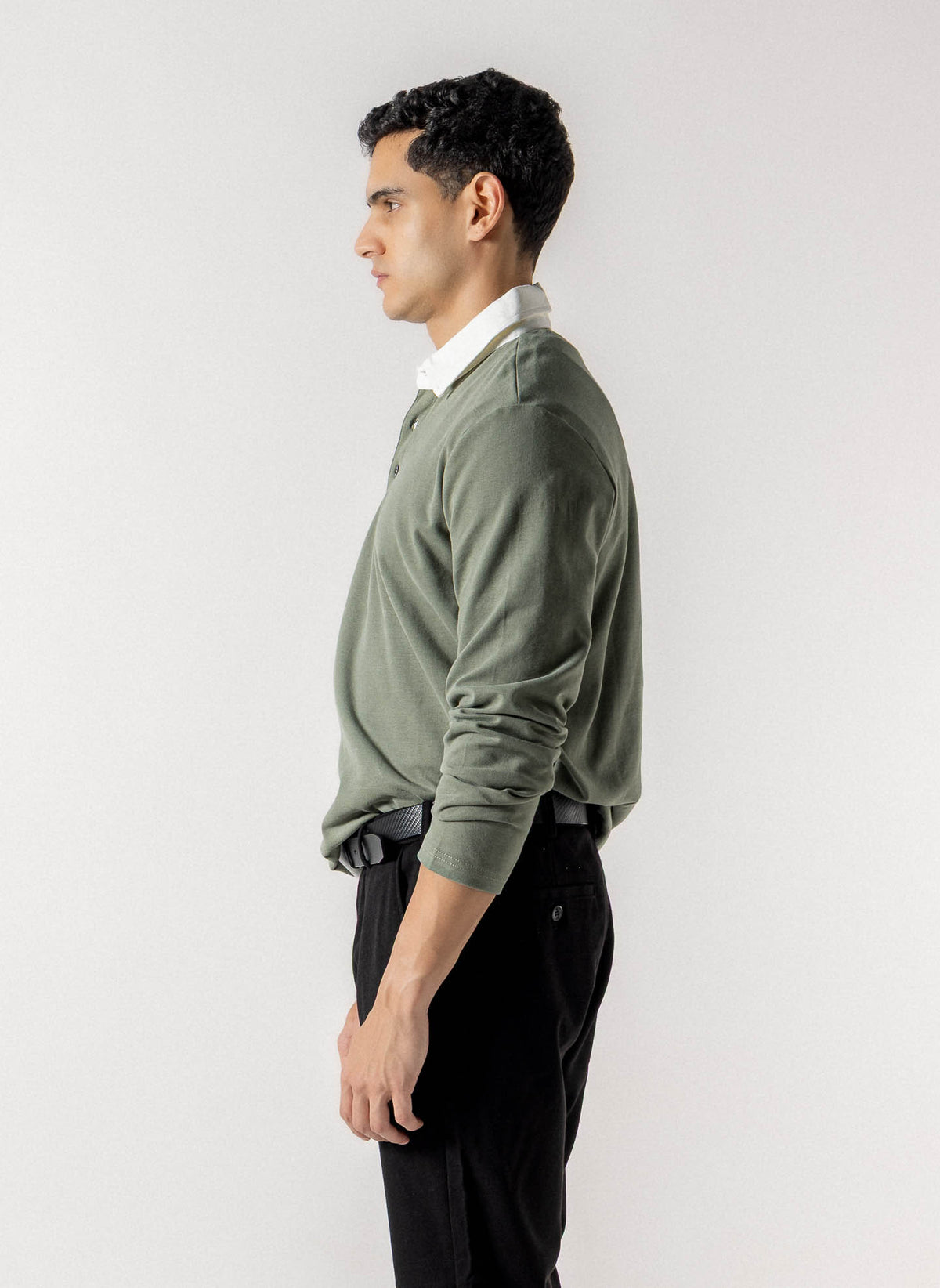 CONTRAST COLLAR POLO SHIRT