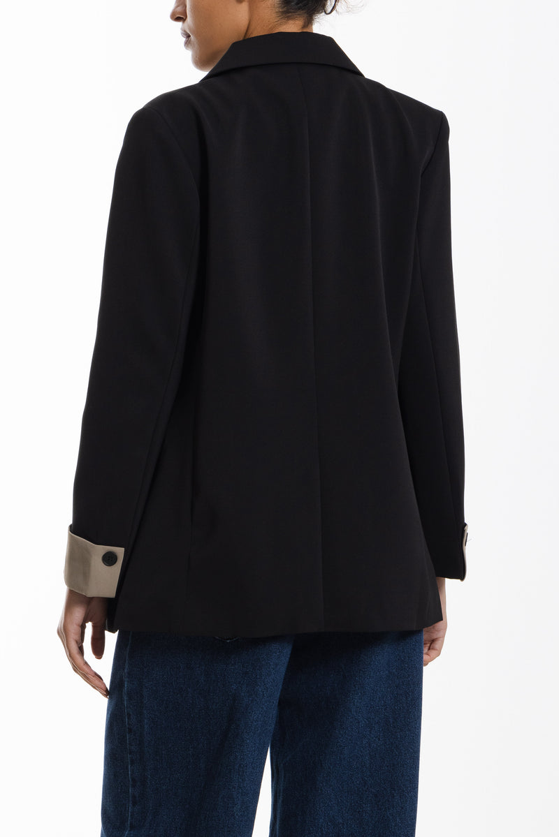 DETAILED OVERSIZED BLAZER