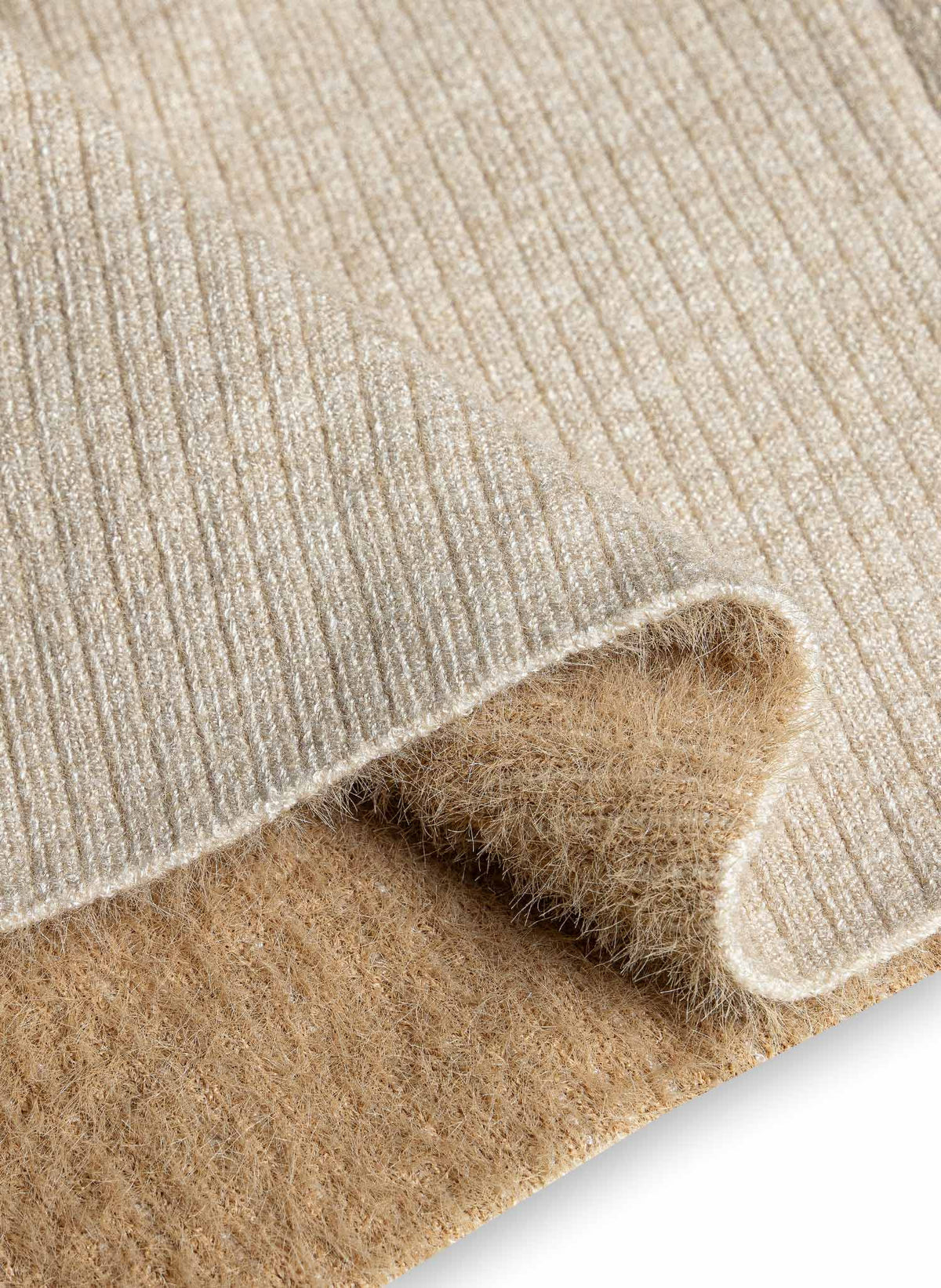 FINE KNIT MOCK NECK SWEATER