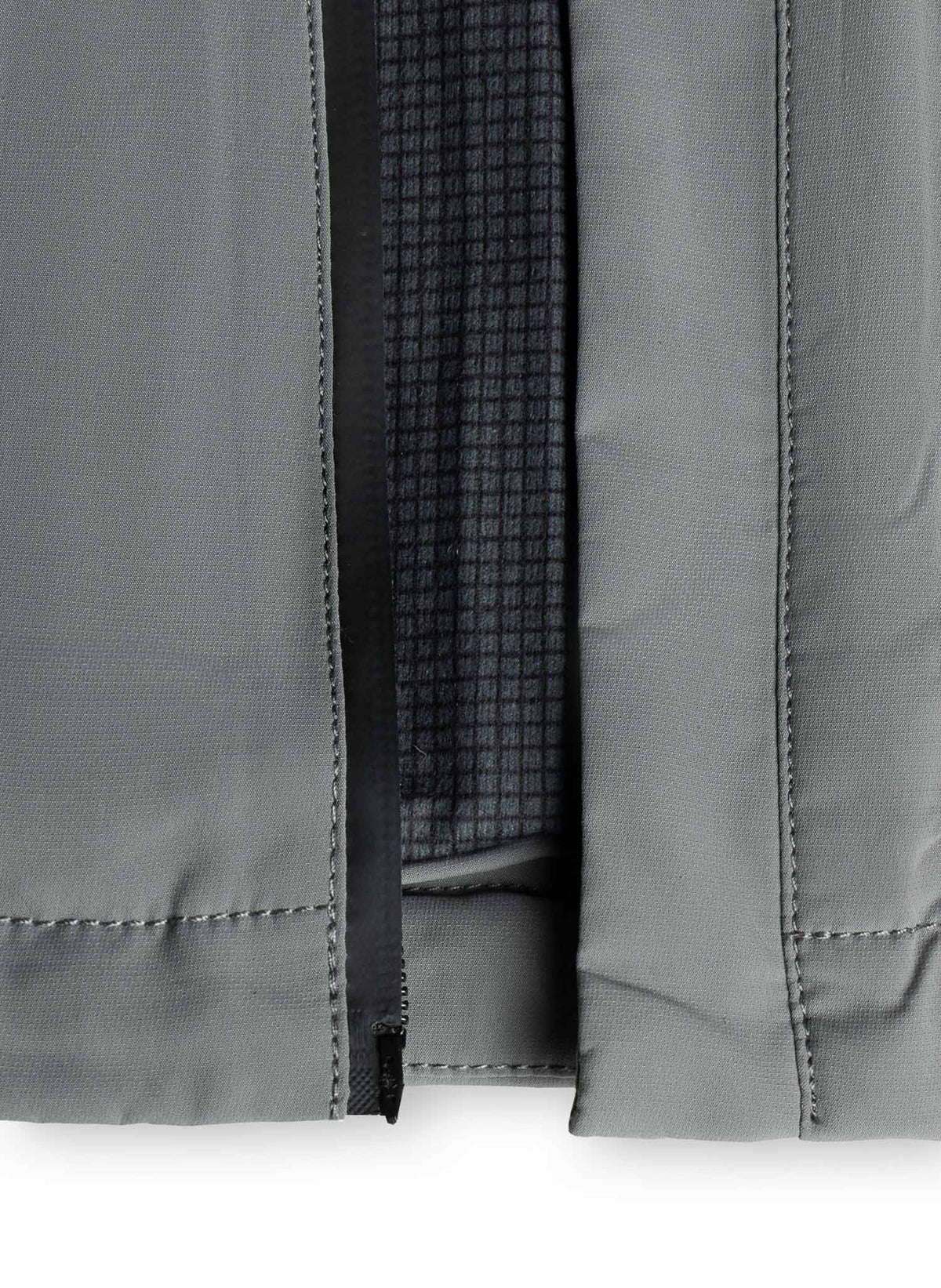 TECHNICAL HOODED WINDBREAKER