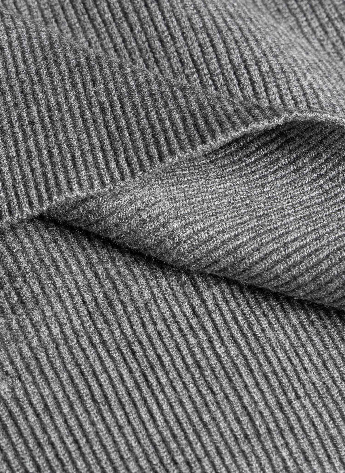 KNIT QUATER ZIP SWEATER