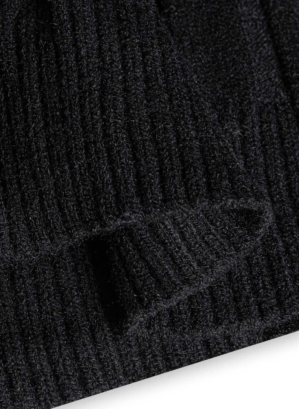 RIBBED TURTLENECK KNIT MAXI DRESS