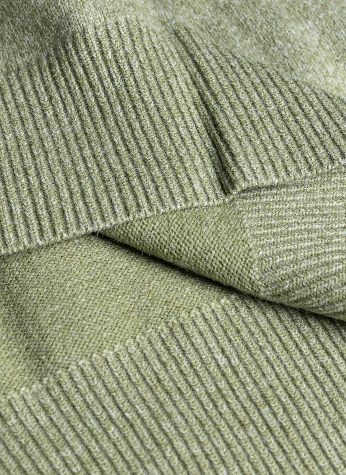 HEATHERED POLO KNIT SWEATER