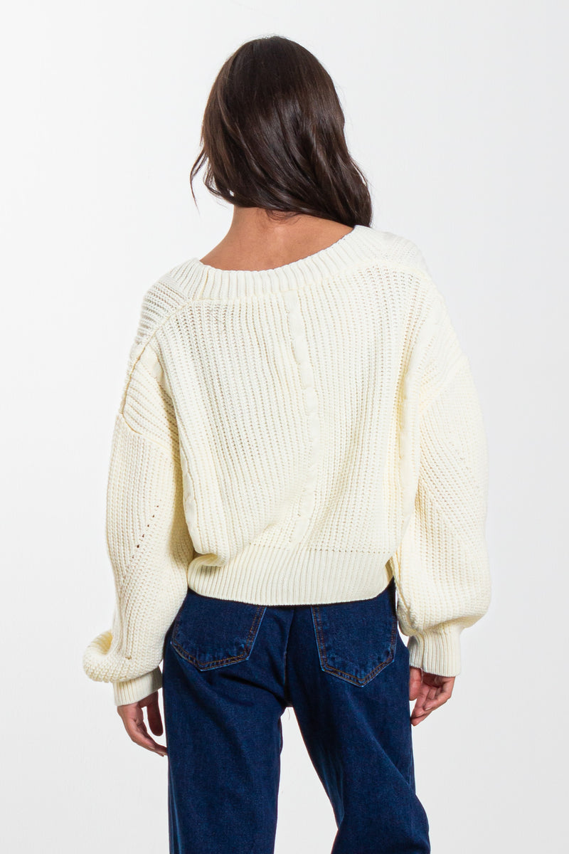 KNIT CROPPED CARDIGAN
