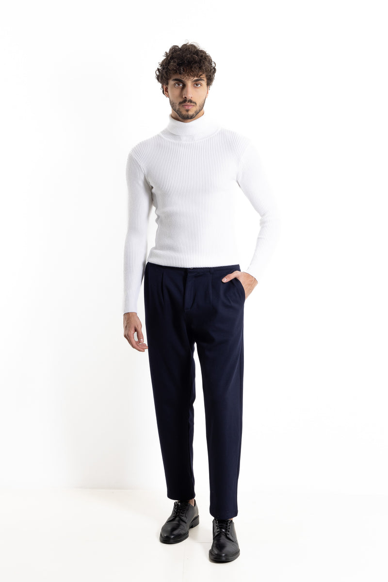 RIBBED TURTLE NECK SWEATER