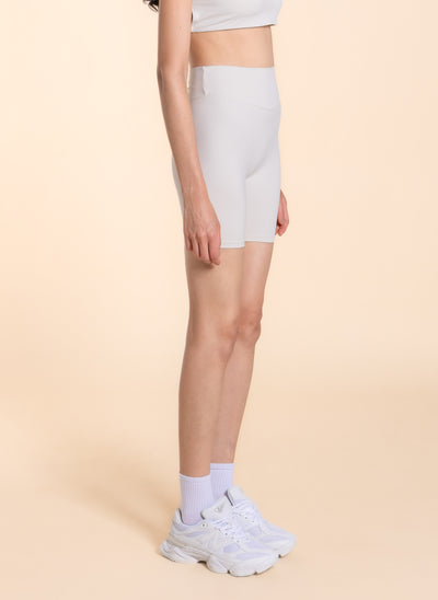 DETAILED SOFT SHORTS