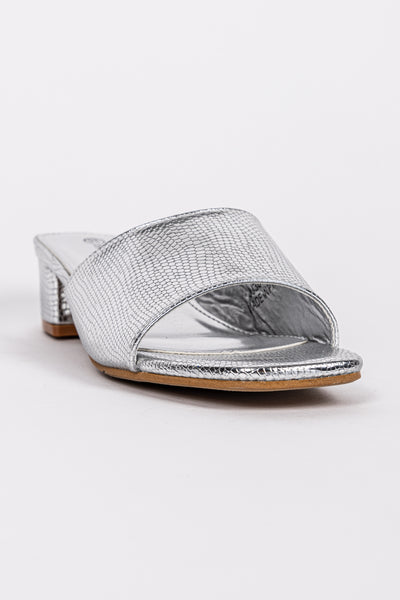 SHINY HEELED SANDALS