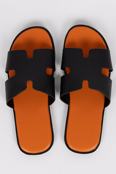 CLASSIC LEATHER SANDALS