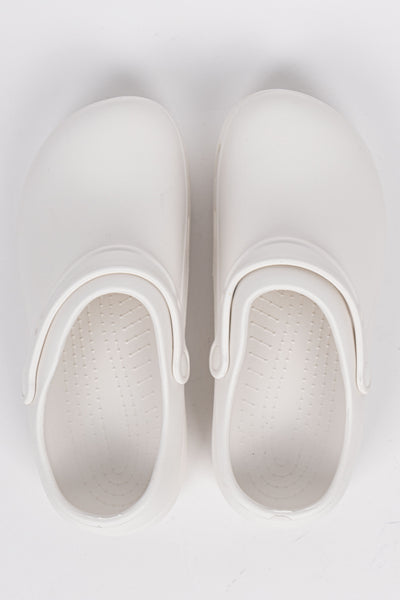CLOG SANDALS