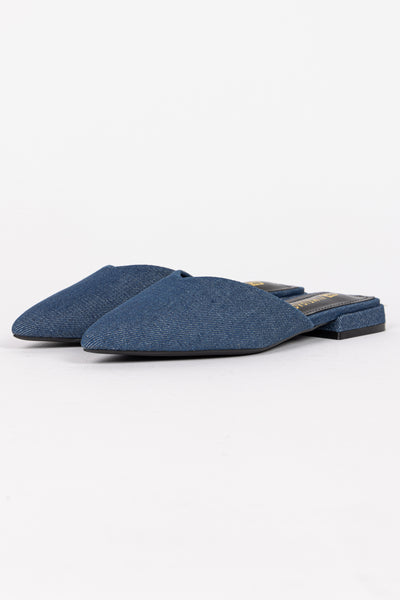 TEXTURED FLAT SHOES