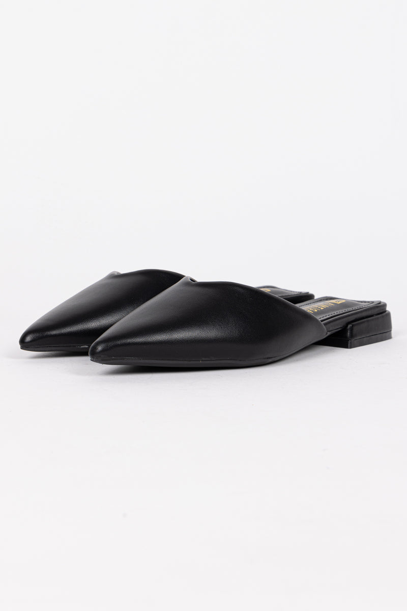 TEXTURED FLAT SHOES