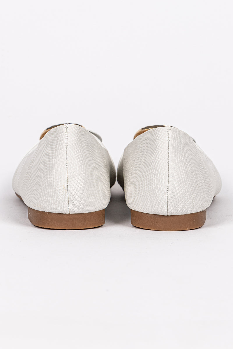 EMBELLISHED FLATS