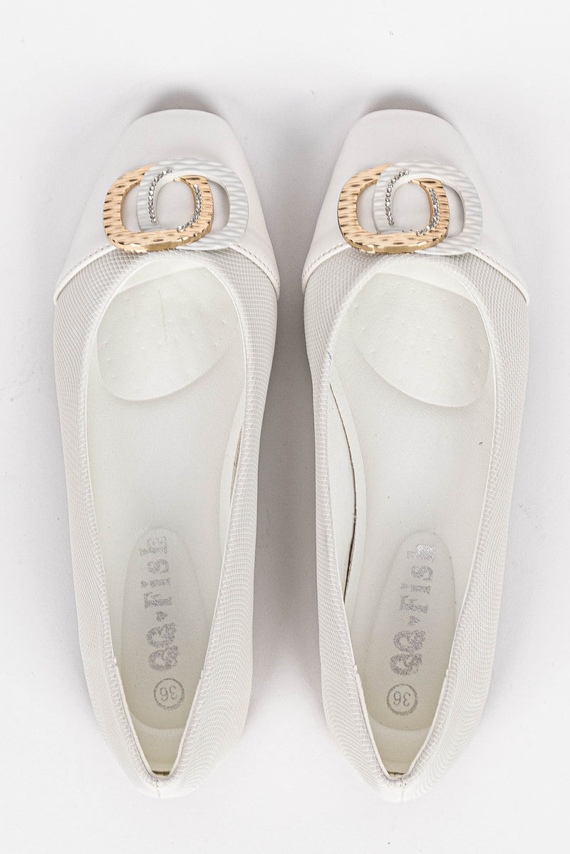 EMBELLISHED FLATS