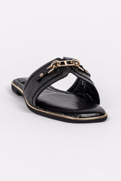 DETAILED FLAT SANDALS