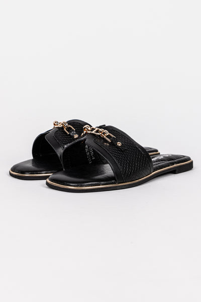DETAILED FLAT SANDALS
