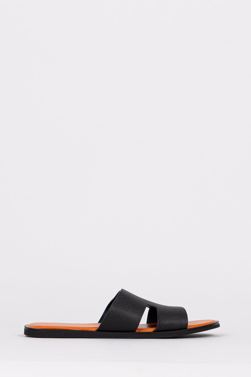CLASSIC LEATHER SANDALS